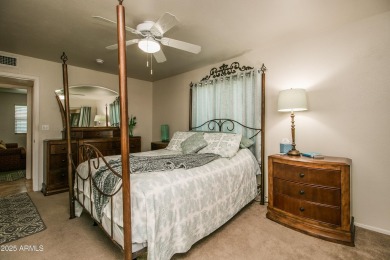 Must-see 55+ Sun City, AZ end-unit condo--completely rebuilt in on Sun City Lakes West and East in Arizona - for sale on GolfHomes.com, golf home, golf lot