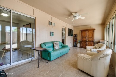 Must-see 55+ Sun City, AZ end-unit condo--completely rebuilt in on Sun City Lakes West and East in Arizona - for sale on GolfHomes.com, golf home, golf lot