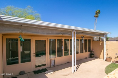 Must-see 55+ Sun City, AZ end-unit condo--completely rebuilt in on Sun City Lakes West and East in Arizona - for sale on GolfHomes.com, golf home, golf lot