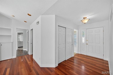 Beautiful ranch with split floor plan on nearly 1/2 an acre in a on Lake Saint Louis Par 3 in Missouri - for sale on GolfHomes.com, golf home, golf lot