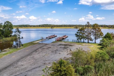 Welcome to this stunning 4-bedroom home nestled in the heart of on Wedgefield Plantation Golf Club in South Carolina - for sale on GolfHomes.com, golf home, golf lot