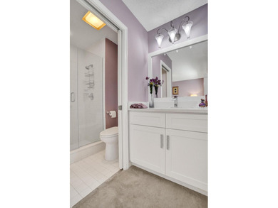 Beautifully maintained 3-bedroom, 3-bath home in the on  in Florida - for sale on GolfHomes.com, golf home, golf lot