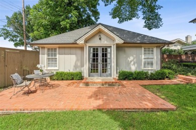 Welcome to your dream home in the heart of Ft. Worth's on River Crest Country Club in Texas - for sale on GolfHomes.com, golf home, golf lot