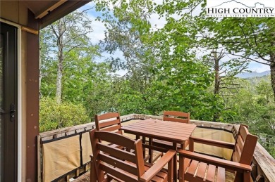 Beautifully updated 2-bedroom, 2-bath Hemlock Nob condo is on Sugar Mountain Golf Course in North Carolina - for sale on GolfHomes.com, golf home, golf lot