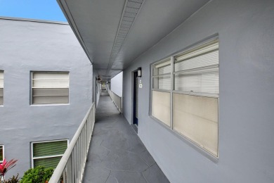 This beautiful unit ready for you just to move in. Magnificent on Kings Point Golf -Flanders Way in Florida - for sale on GolfHomes.com, golf home, golf lot