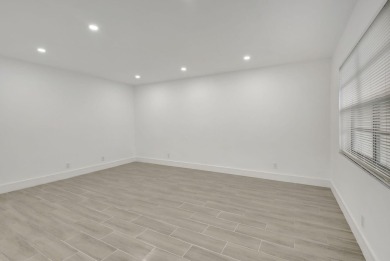 This beautiful unit ready for you just to move in. Magnificent on Kings Point Golf -Flanders Way in Florida - for sale on GolfHomes.com, golf home, golf lot