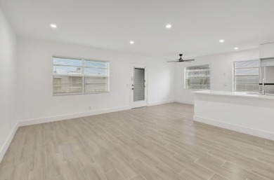This beautiful unit ready for you just to move in. Magnificent on Kings Point Golf -Flanders Way in Florida - for sale on GolfHomes.com, golf home, golf lot