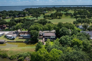 This lovely lake house in the Cedar Creek Country Club golf on Cedar Creek Country Club in Texas - for sale on GolfHomes.com, golf home, golf lot