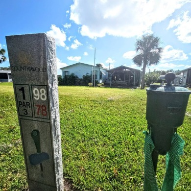 2 Beds 2 Baths - House    108 Country Club Dr, Plant City, FL on The Meadows At Countrywood in Florida - for sale on GolfHomes.com, golf home, golf lot