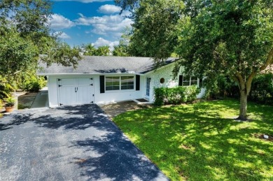 Investment Opportunity! This 4BR/2BA vaulted cage pool home is on Foxfire Golf and Country Club  in Florida - for sale on GolfHomes.com, golf home, golf lot