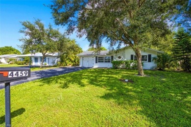 Investment Opportunity! This 4BR/2BA vaulted cage pool home is on Foxfire Golf and Country Club  in Florida - for sale on GolfHomes.com, golf home, golf lot