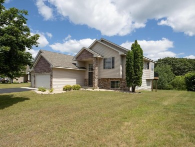 Beautiful home completely remodeled in 2024. All new flooring on The Ponds Golf Club in Minnesota - for sale on GolfHomes.com, golf home, golf lot