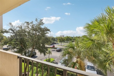 Welcome to Deer Creek Country Club Community in Deerfield on Deer Creek Golf Club in Florida - for sale on GolfHomes.com, golf home, golf lot