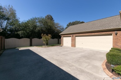 Welcome home to fabulous ONE-LEVEL living in Hampton Cove's on Robert Trent Jones Golf Trail - Hampton Cove in Alabama - for sale on GolfHomes.com, golf home, golf lot