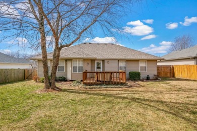 Welcome to this beautifully updated 3-bedroom, 2-bathroom home on Fremont Hills Country Club in Missouri - for sale on GolfHomes.com, golf home, golf lot