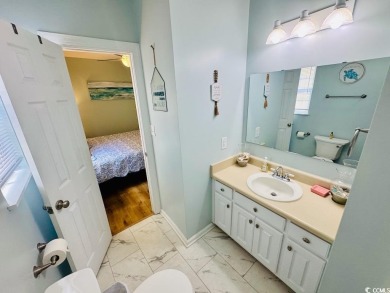 NEW LISTING IN OCEAN LAKES... WELL MAINTAINED, TURNKEY 2 BED/2 on Prestwick Country Club in South Carolina - for sale on GolfHomes.com, golf home, golf lot