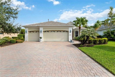Lee Wetherington built home with designer's touches enhance this on University Park Country Club in Florida - for sale on GolfHomes.com, golf home, golf lot