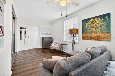 Welcome to this beautifully updated 2-bedroom, 1-bath corner on On Top Of The World Golf Course in Florida - for sale on GolfHomes.com, golf home, golf lot