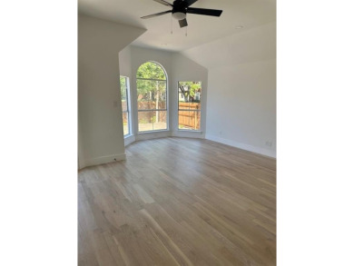 Stunning 4bdr 2 bath 2 car with study. Only one block from the on Stewart Peninsula Golf Course in Texas - for sale on GolfHomes.com, golf home, golf lot