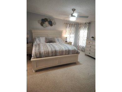 Welcome Home!! This 2-bedroom / 2-bath updated home is waiting on Spanish Lakes Fairways in Florida - for sale on GolfHomes.com, golf home, golf lot