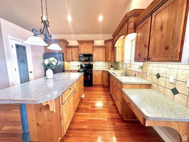 Fabulous home right on the fairway of Remuda golf course on Remuda Golf Course in Utah - for sale on GolfHomes.com, golf home, golf lot