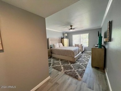 Charming End Unit Casita in Lovely Westbrook Village! Stunning on Westbrook Village Golf Club in Arizona - for sale on GolfHomes.com, golf home, golf lot