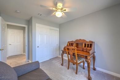 Fantastic Single Story Home in Sun City Summerlin! 2 bedrooms on Highland Falls Golf Club in Nevada - for sale on GolfHomes.com, golf home, golf lot