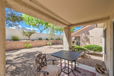 Fantastic Single Story Home in Sun City Summerlin! 2 bedrooms on Highland Falls Golf Club in Nevada - for sale on GolfHomes.com, golf home, golf lot