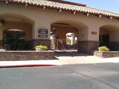 Charming End Unit Casita in Lovely Westbrook Village! Stunning on Westbrook Village Golf Club in Arizona - for sale on GolfHomes.com, golf home, golf lot