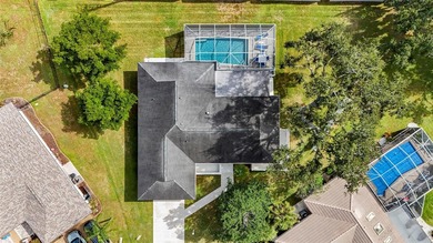 Welcome to golf-course living at its best in the highly on Palm Aire Country Club of Sarasota in Florida - for sale on GolfHomes.com, golf home, golf lot