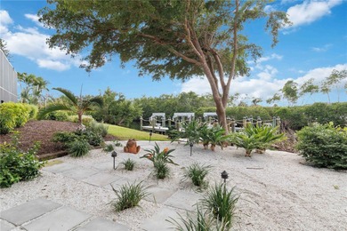 Under contract-accepting backup offers. A boater's delight in on Longboat Key Golf Club Resort in Florida - for sale on GolfHomes.com, golf home, golf lot