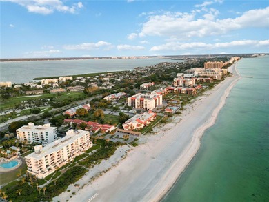Under contract-accepting backup offers. A boater's delight in on Longboat Key Golf Club Resort in Florida - for sale on GolfHomes.com, golf home, golf lot