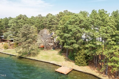 LAKEFRONT Opportunity with INCREDIBLE POTENTIAL!!!
This home on Beacon Ridge Golf and Country Club in North Carolina - for sale on GolfHomes.com, golf home, golf lot