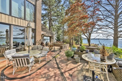 LAKEFRONT Opportunity with INCREDIBLE POTENTIAL!!!
This home on Beacon Ridge Golf and Country Club in North Carolina - for sale on GolfHomes.com, golf home, golf lot