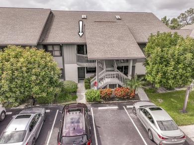 Welcome to this beautifully maintained two-bedroom, two-bathroom on Heritage Ridge Golf Club in Florida - for sale on GolfHomes.com, golf home, golf lot