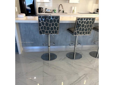 BEAUTIFUL UPGRADED UNIT IN VERY DESIRABLE AND CLASSY TURNBERRY on Turnberry Isle Resort and Club in Florida - for sale on GolfHomes.com, golf home, golf lot