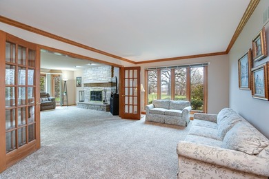 This well-maintained home is perfectly positioned on a spacious on St. Andrews Golf and Country Club in Illinois - for sale on GolfHomes.com, golf home, golf lot