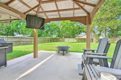 This great home is located just a quick walk or golf cart ride on Lake Kiowa Golf Course in Texas - for sale on GolfHomes.com, golf home, golf lot