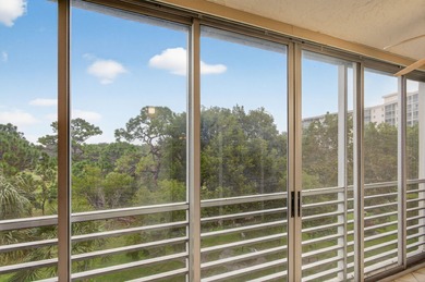 Move-in ready 2BR/2BA Palm Aire condo with expansive views. The on Palm-Aire Country Club and Resort - The Oaks in Florida - for sale on GolfHomes.com, golf home, golf lot