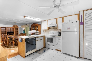 MOTIVATE SELLER, FULLLY FURNISHED MAKE AN OFFER!!  Welcome to on Brookridge Country Club in Florida - for sale on GolfHomes.com, golf home, golf lot