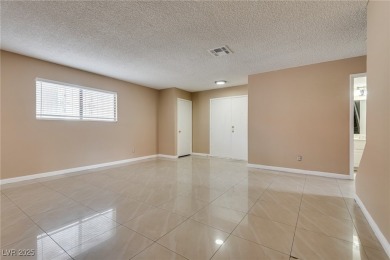 GREAT TOWNHOME WITH TWO PRIMARY BEDROOMS//UPSTAIRS//EACH WITH on Las Vegas National Golf Club in Nevada - for sale on GolfHomes.com, golf home, golf lot