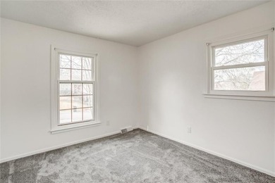 Beautifully updated and spacious home backing near the National on National Golf Club of Kansas City in Missouri - for sale on GolfHomes.com, golf home, golf lot