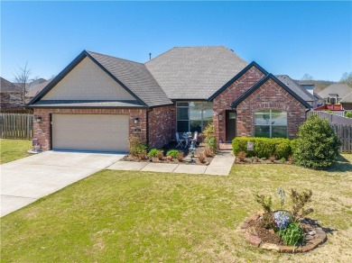Discover the perfect blend of comfort and convenience in this on Stonebridge Meadows Golf Club in Arkansas - for sale on GolfHomes.com, golf home, golf lot