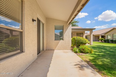 Motivated sellers! Beautiful villa on a premium corner greenbelt on Oakwood Golf Club  in Arizona - for sale on GolfHomes.com, golf home, golf lot