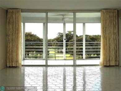 HUGE PRICE REDUCTION! This 5th-floor condo offers 1,500 square on Palm-Aire Country Club and Resort - The Oaks in Florida - for sale on GolfHomes.com, golf home, golf lot