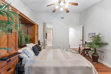 Terrific Penhouse w/ Artistic Touches*Enclosed Patio & Balcony on Boca Delray Golf and Country Club in Florida - for sale on GolfHomes.com, golf home, golf lot
