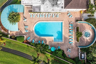 Terrific Penhouse w/ Artistic Touches*Enclosed Patio & Balcony on Boca Delray Golf and Country Club in Florida - for sale on GolfHomes.com, golf home, golf lot