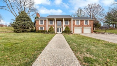 Welcome to 15 Fairway Drive in the stately & elegant Country on Sunset Hills Country Club in Illinois - for sale on GolfHomes.com, golf home, golf lot