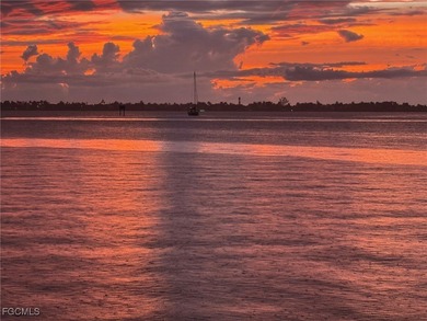 SUPER VALUE in this 3rd floor, 2-bedroom Trawler Village condo on The Landings Yacht, Golf and Tennis Club in Florida - for sale on GolfHomes.com, golf home, golf lot