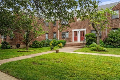 Welcome to this spacious and well-maintained upper two-bedroom on Clearview Park Golf Course in New York - for sale on GolfHomes.com, golf home, golf lot